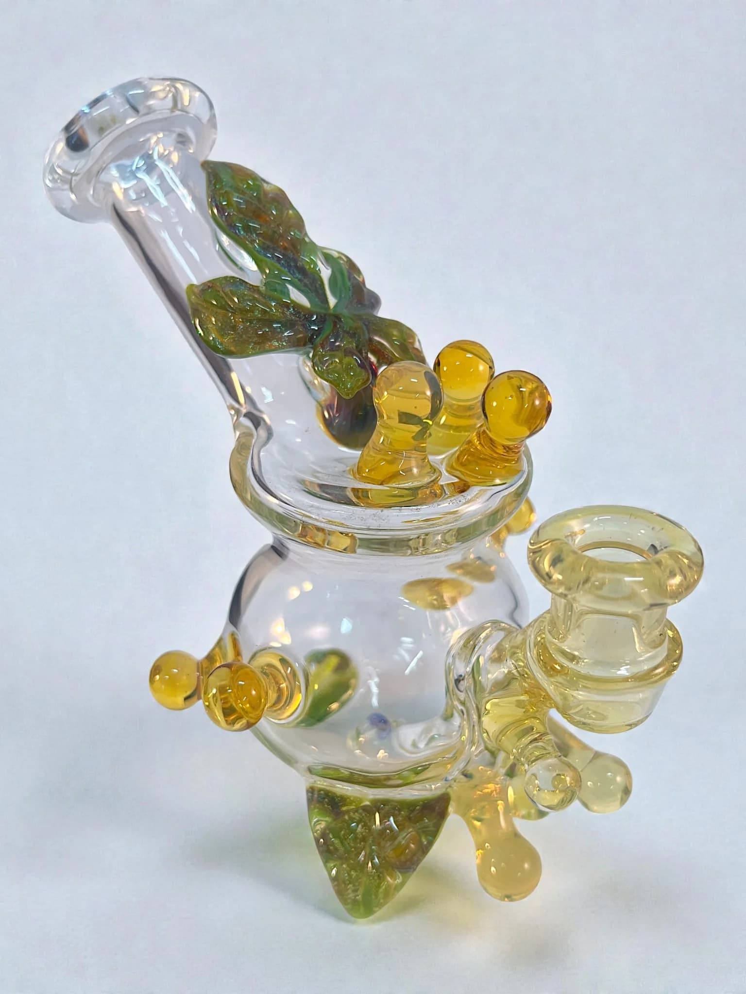 Hand-Blown Emerald Hemp Leaf 10mm Mini Rig | Mr. Gray Glass x Gargamelt Glass