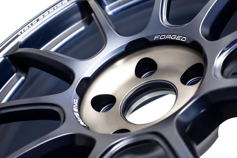 17×9 +44 Volk ZE40 TIME ATTACK III - thumbnail 4