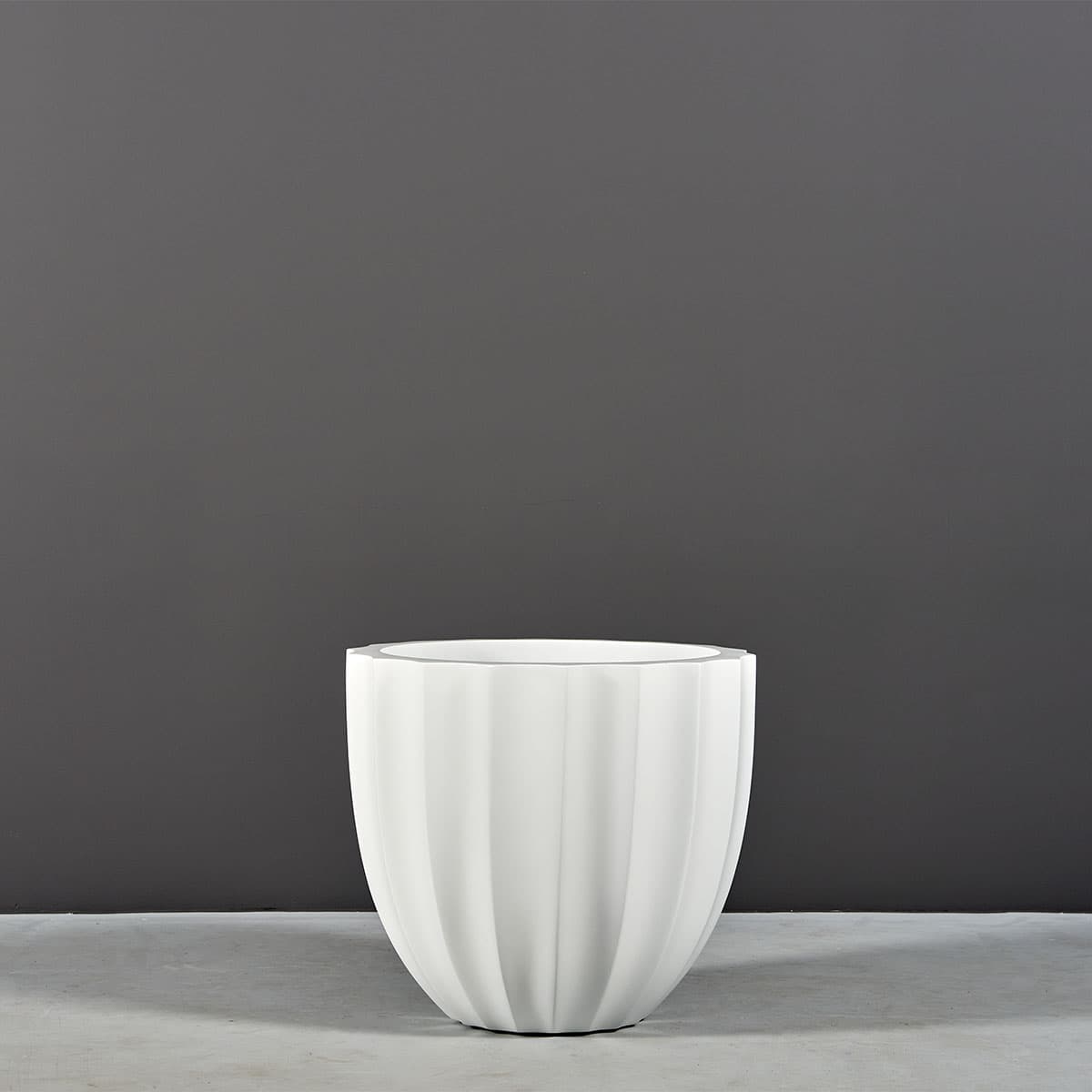 Santa Barbara Low Fluted Round Planter - thumbnail 3