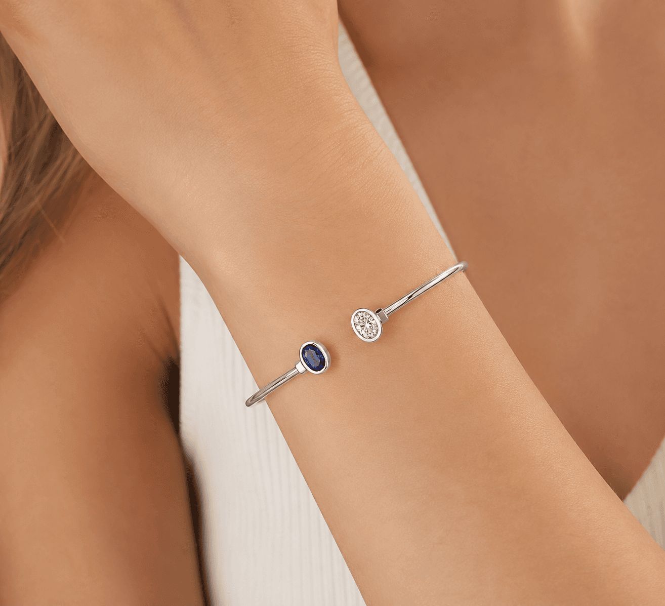 Lab Oval Cut Diamond & Sapphire Bezel Bangle Bracelet (1cttw) - thumbnail 2