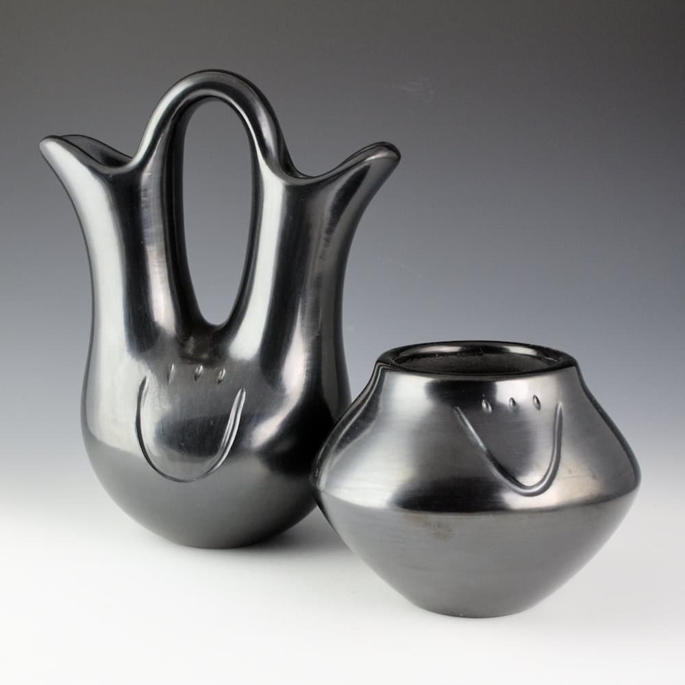 Roller, Toni – 9.5″ Tall Wedding Vase with Bear Paws (1986) - thumbnail 5