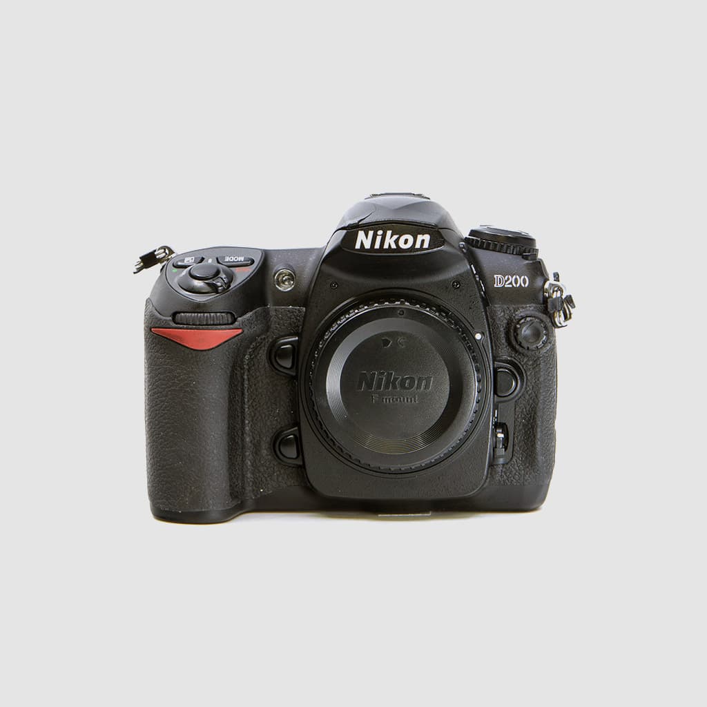 Nikon D200 DSLR 665nm Camera (Used) - thumbnail 2