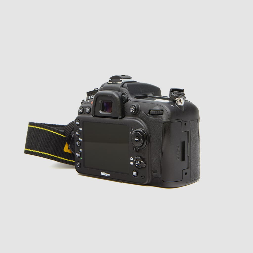 Nikon D7100 590nm Converted DSLR Camera (Used) - thumbnail 5