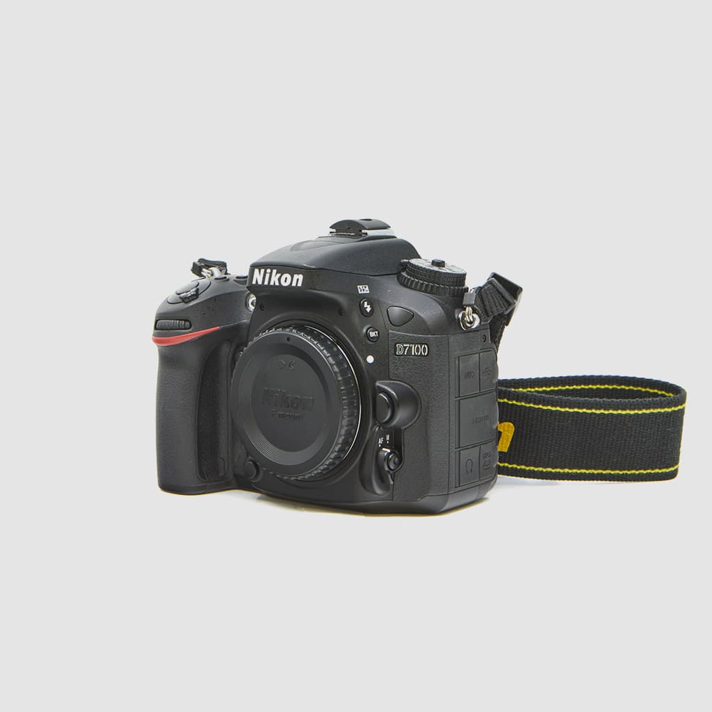 Nikon D7100 590nm Converted DSLR Camera (Used) - thumbnail 3