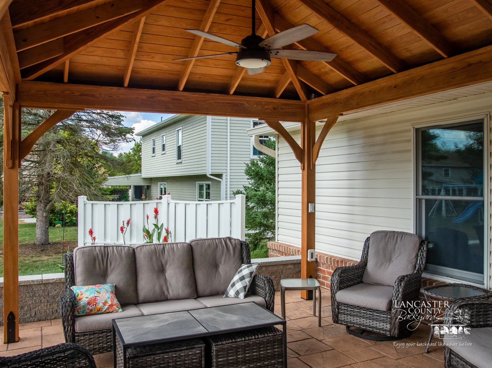 Lakefront Patio Pavilion (Kit) - thumbnail 4