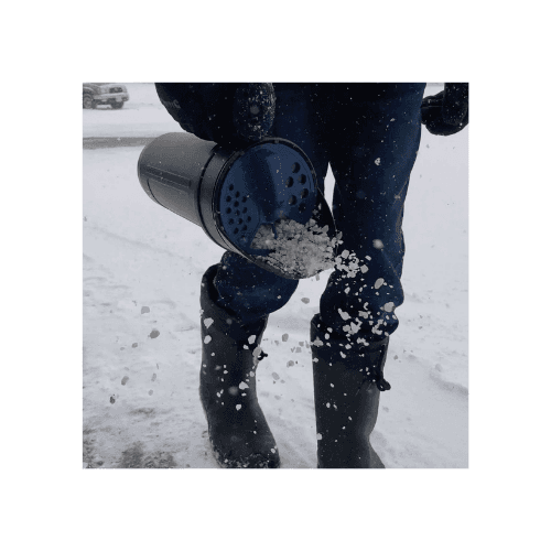 Chapin Shaker Spreader Blue 64oz. - thumbnail 2