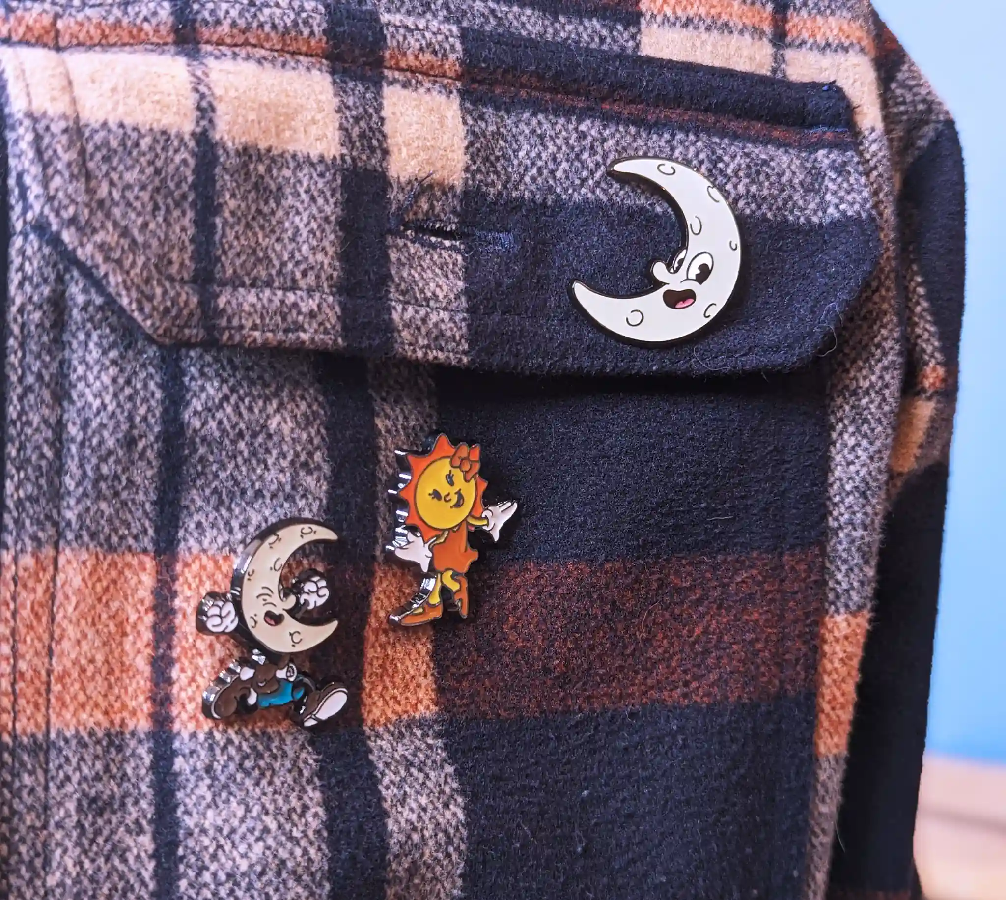 [Moonlight Maps] Moon Boy Enamel Pin - thumbnail 3