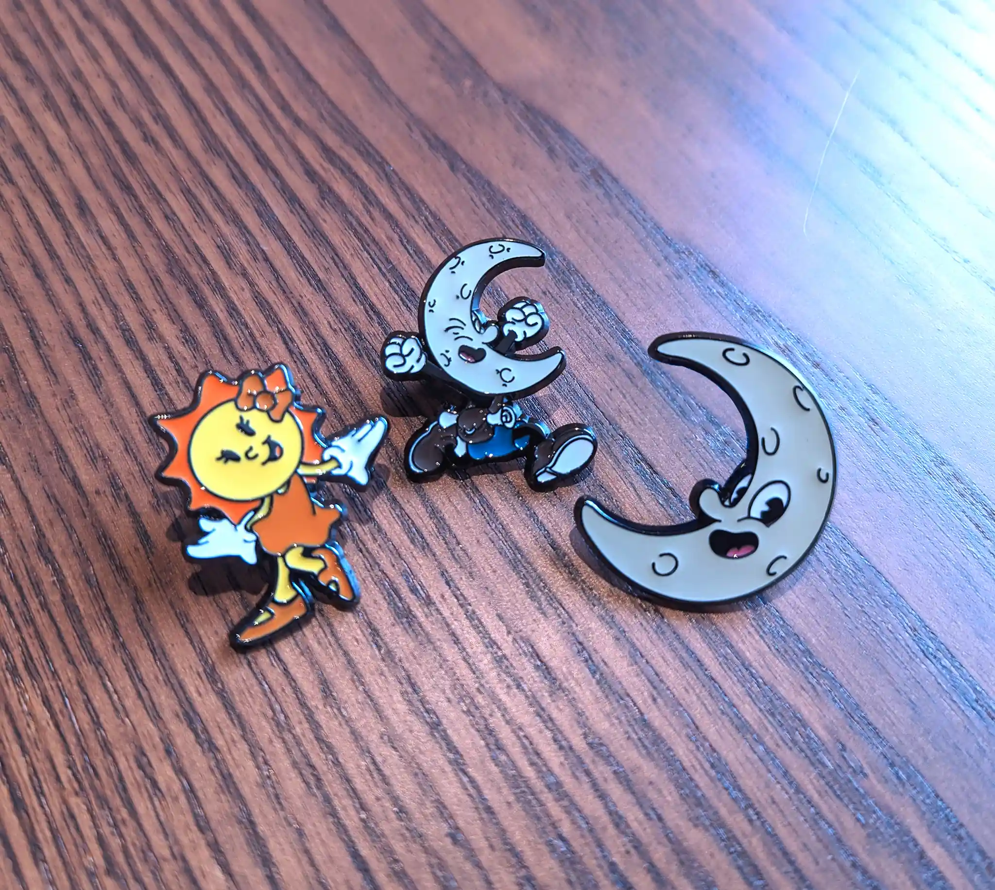 [Moonlight Maps] Moon Boy Enamel Pin - thumbnail 2