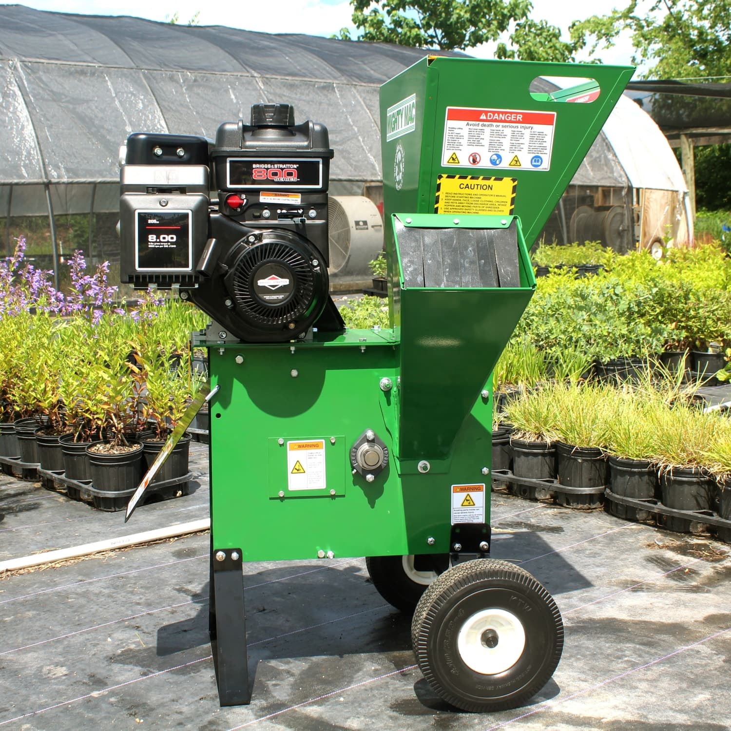 SC800 Hammermill Shredder-Chipper – Compact Machine for Mixed Yard Cleanup