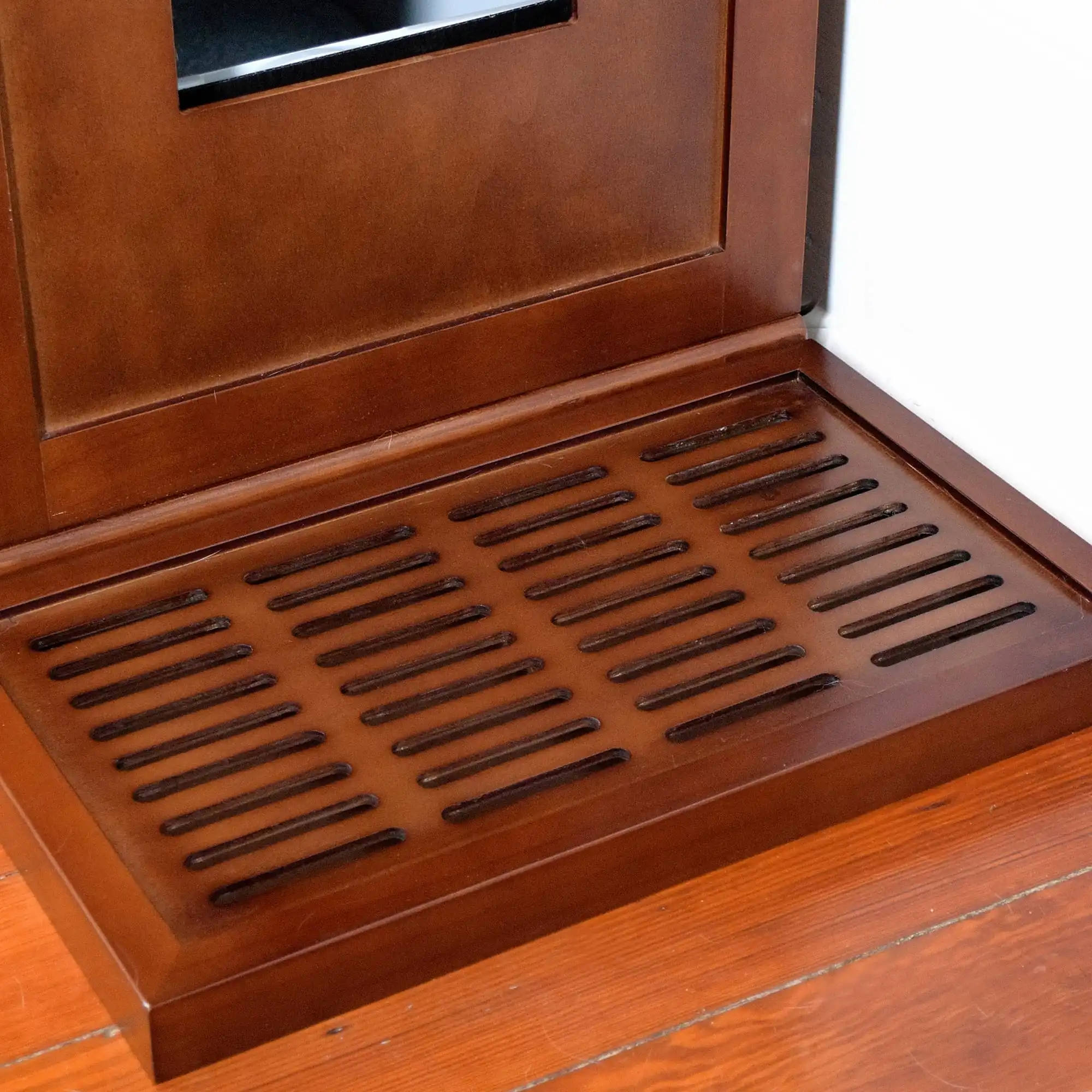Litter Catch for the Litter Box Cabinets - thumbnail 3