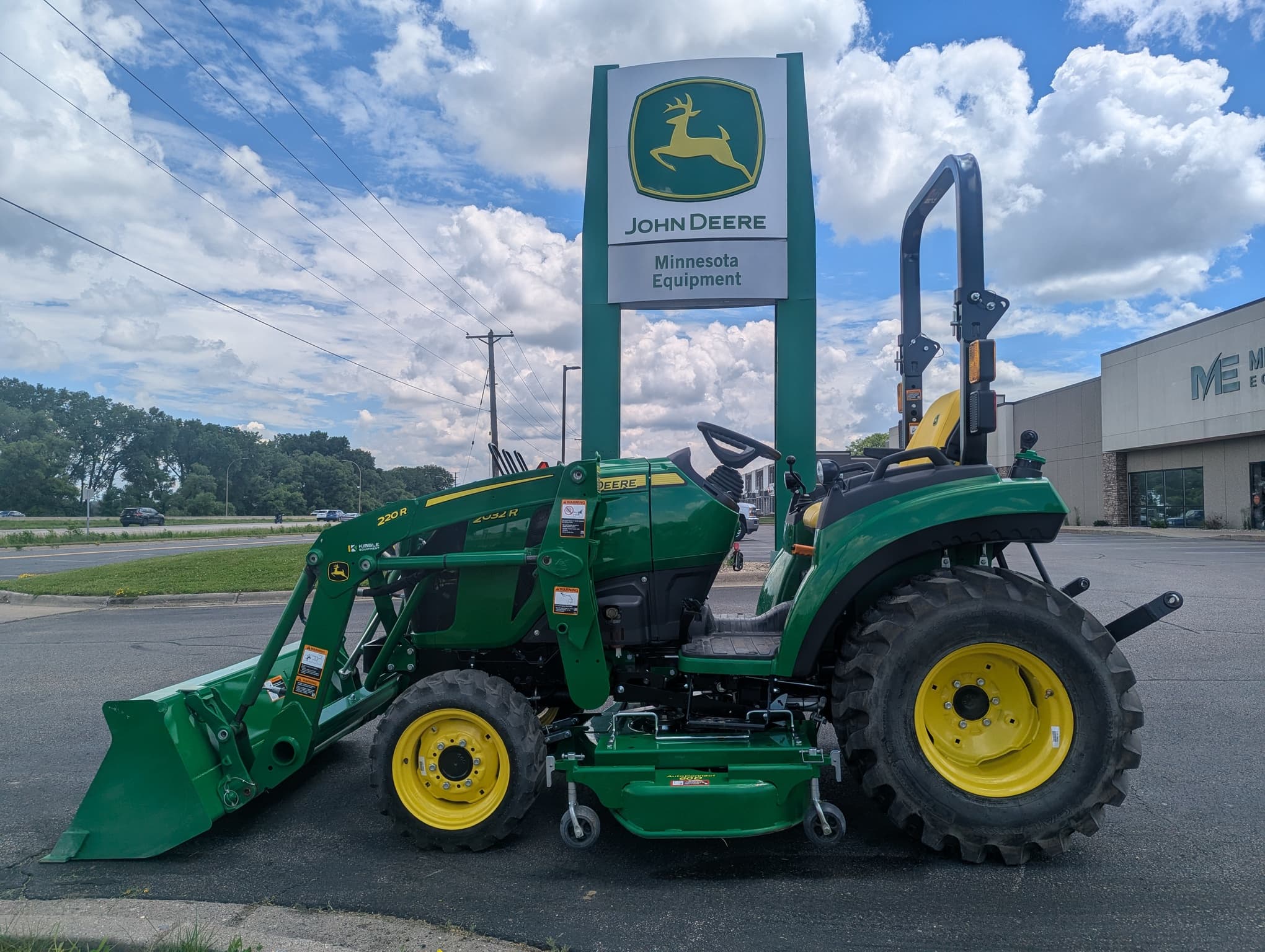 2024 John Deere 2032R