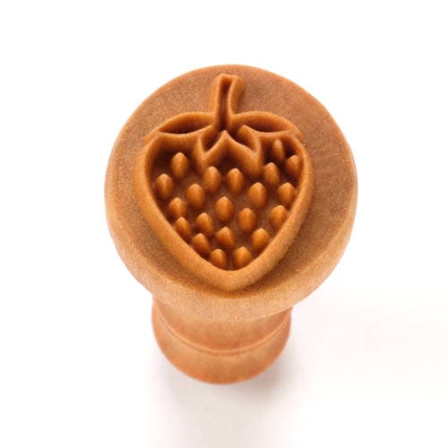 Scm-303 Medium Round Stamp – Strawberry