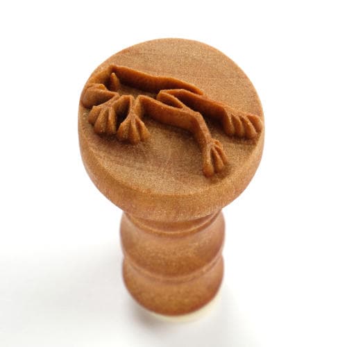 Scm-312 Medium Round Stamp – Leaping Frog