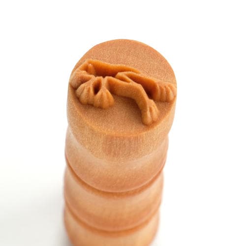 Scs-222 Small Round Stamp – Leaping Frog