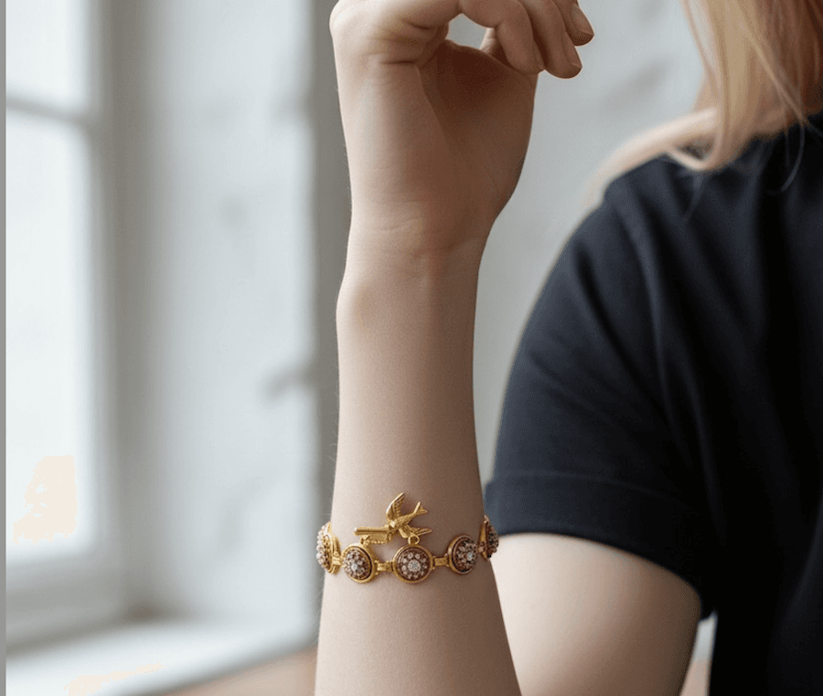 MIRACLES UNFOLD SMALL GOLD BRACELET - thumbnail 3