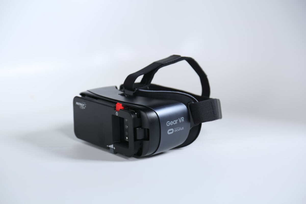 Patriot ViewPoint Low Vision Glasses with Multimedia Transmitter - thumbnail 7