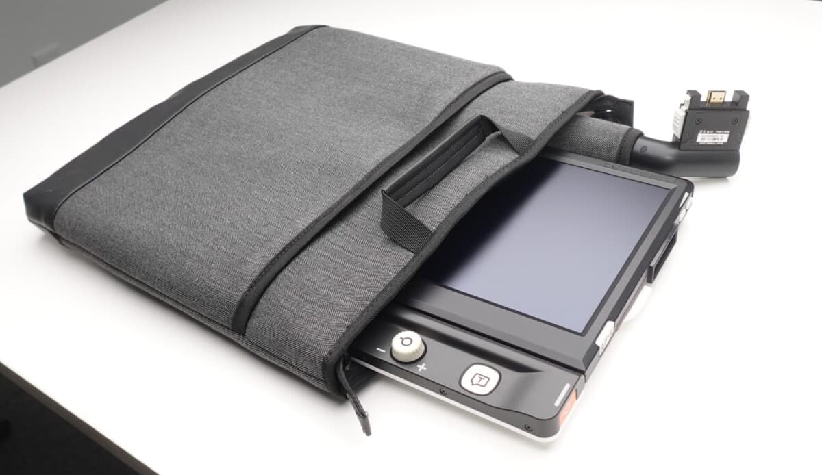 CloverNote HD Portable Magnifier With Speech - thumbnail 10