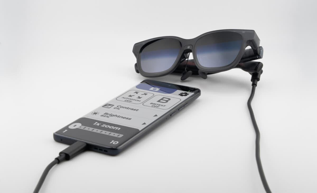 EYE7 AR Low Vision Glasses for Independence - thumbnail 3