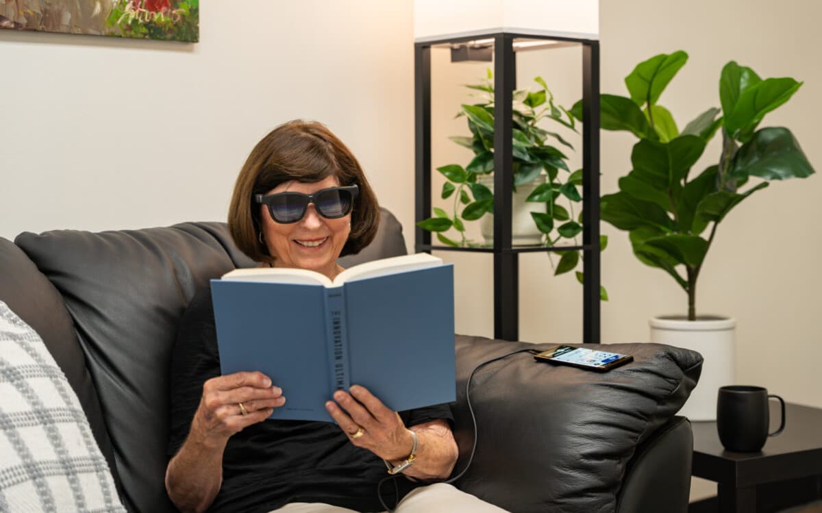 EYE7 AR Low Vision Glasses for Independence - thumbnail 8