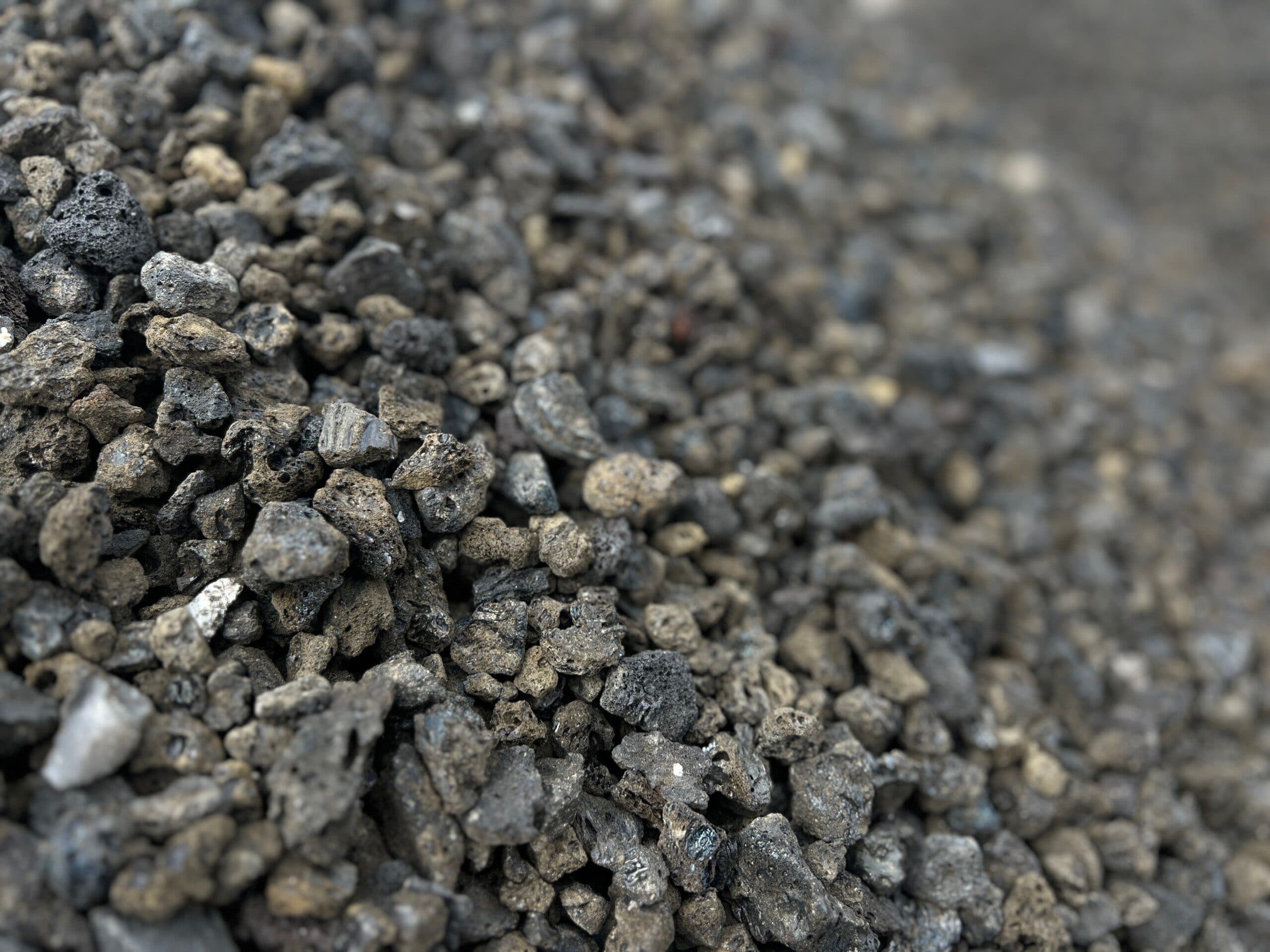 Black Lava Rock - thumbnail 5