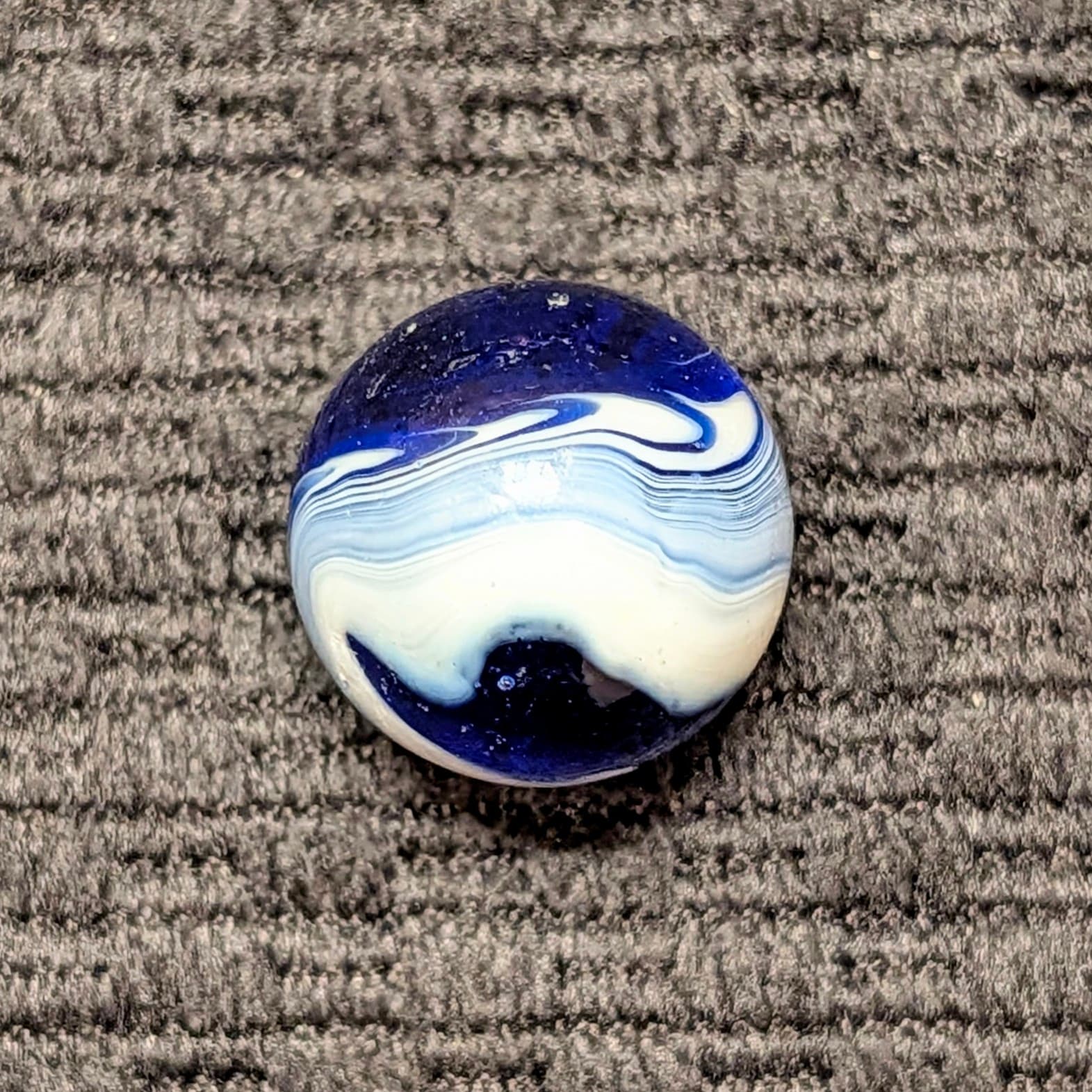 Outstanding Cobalt Peltier Feathered Slag - thumbnail 2