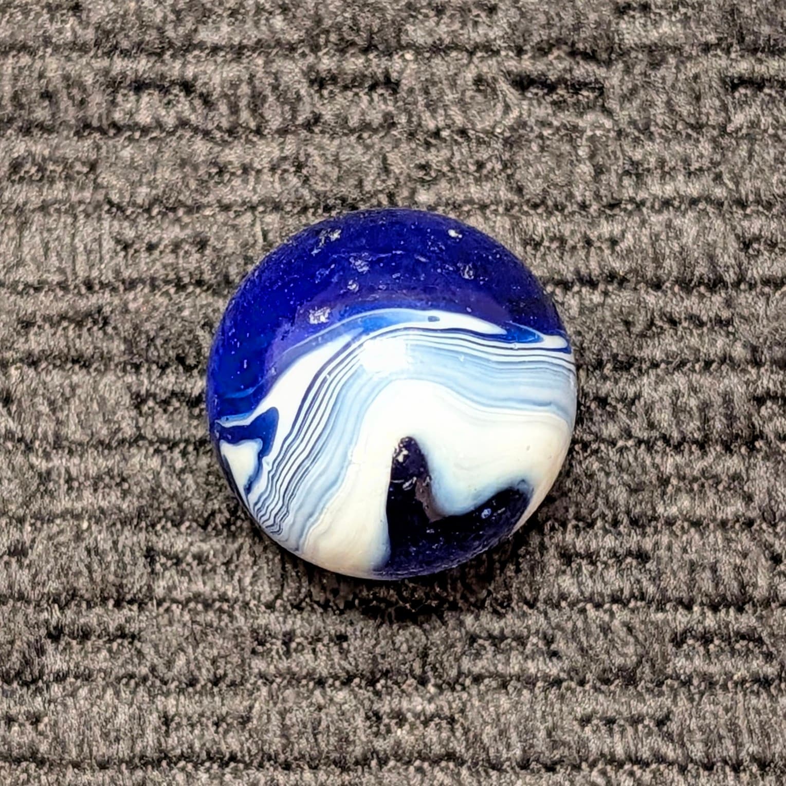 Outstanding Cobalt Peltier Feathered Slag - thumbnail 3