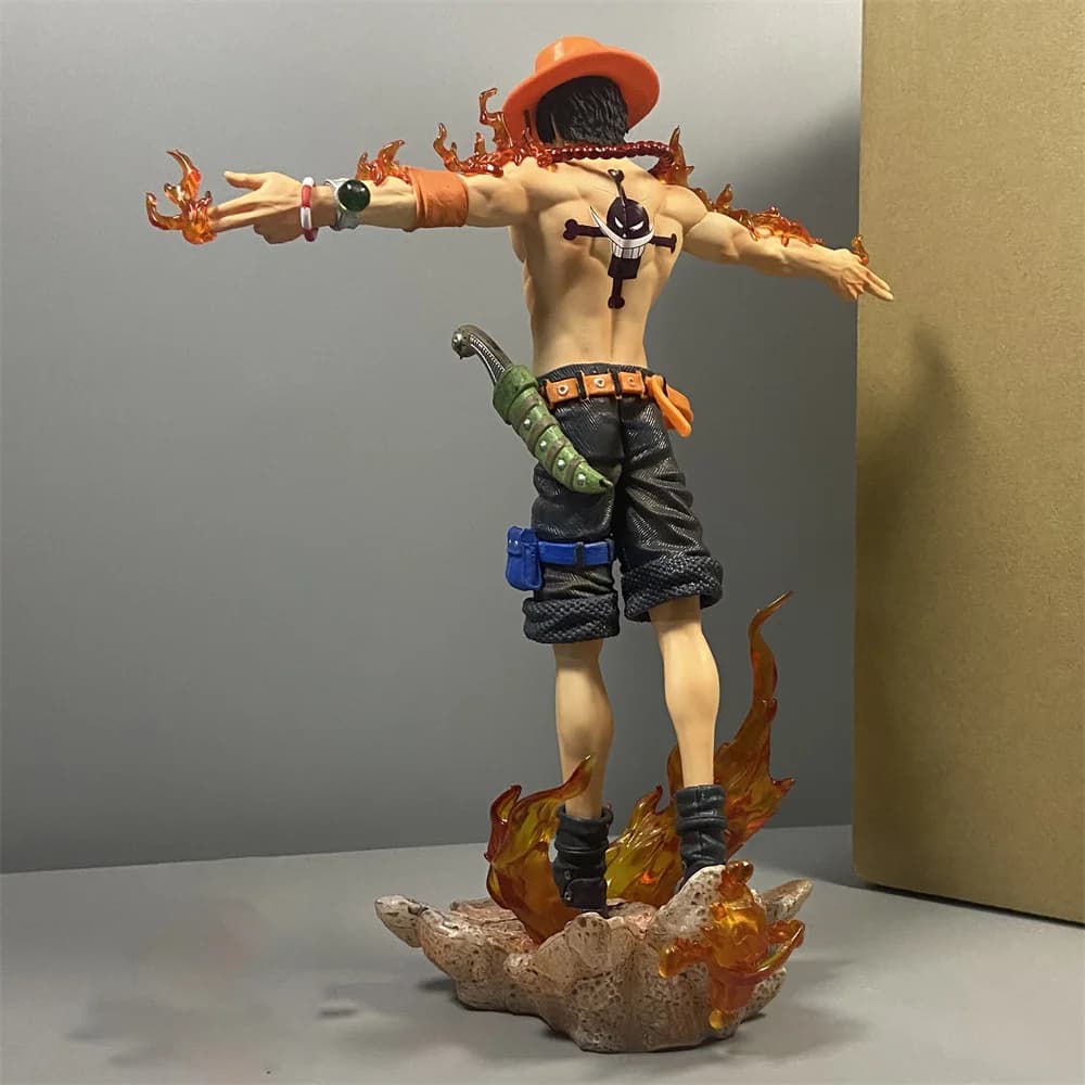Ace Flame Figure 28cm - thumbnail 4