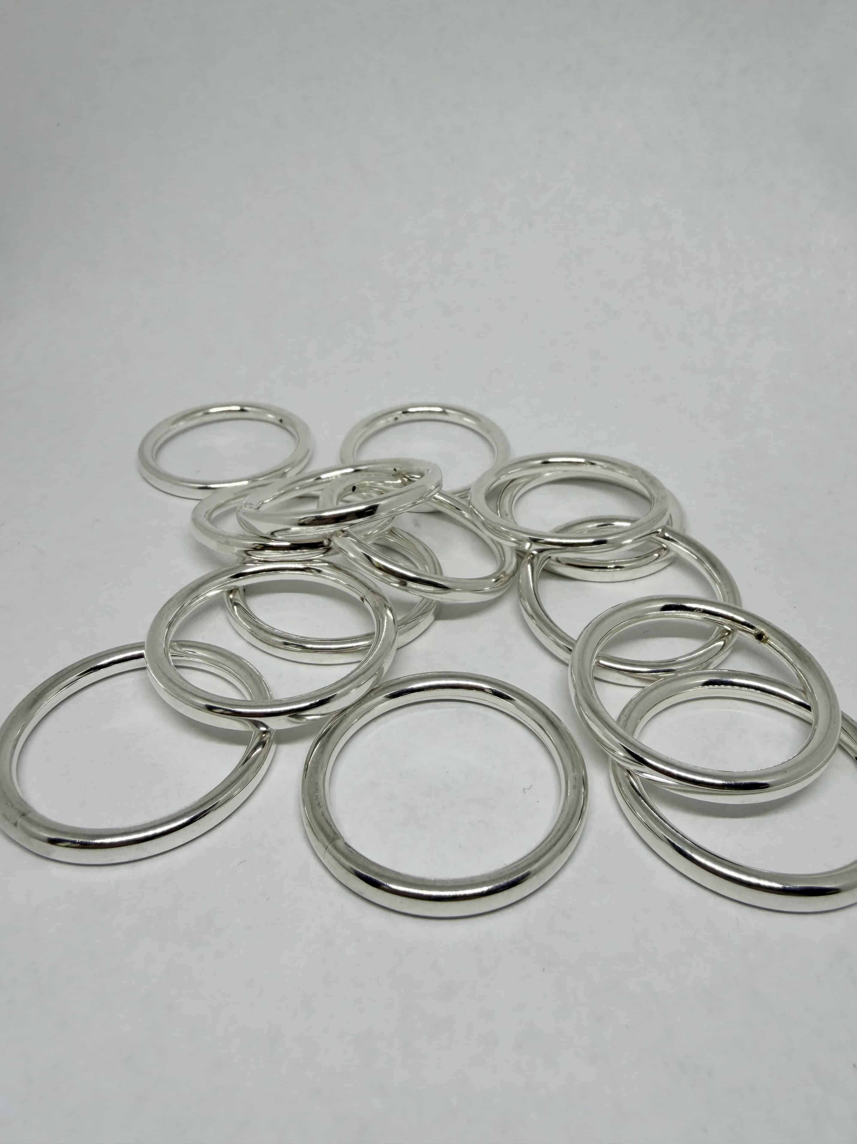 Medium Sterling Silver Hollow Ring