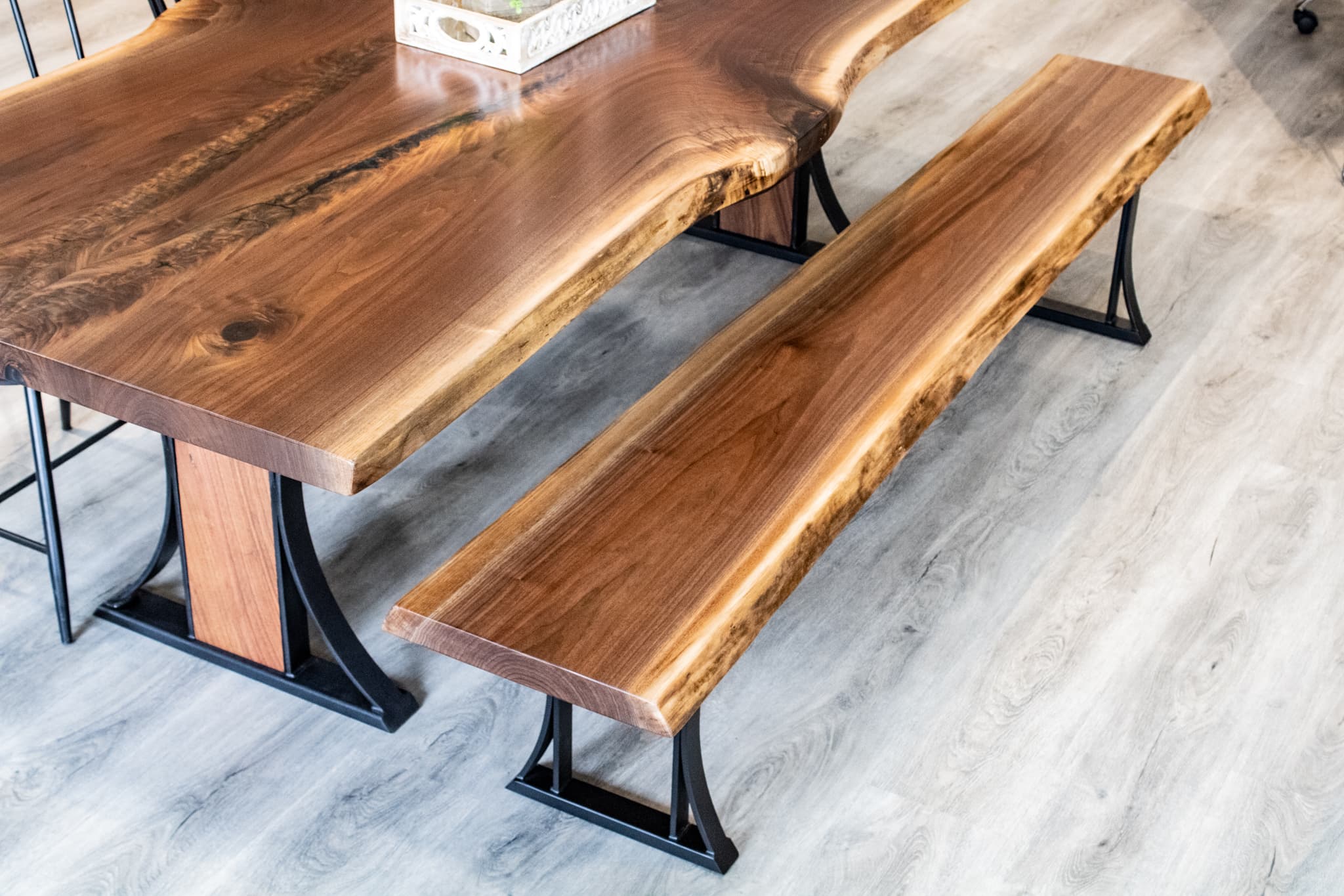 Stratford Live Edge<br>Walnut Dining Table – 8.5′ - thumbnail 8