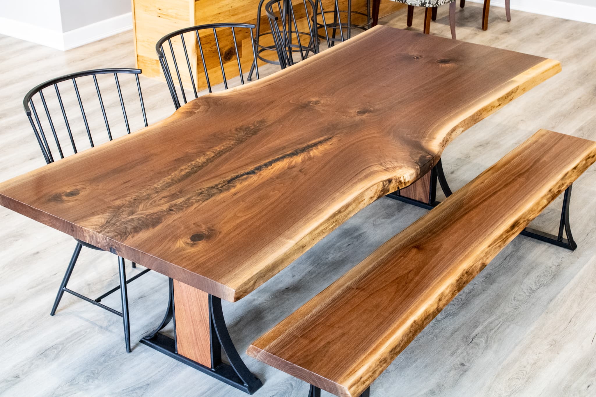 Stratford Live Edge<br>Walnut Dining Table – 8.5′ - thumbnail 4