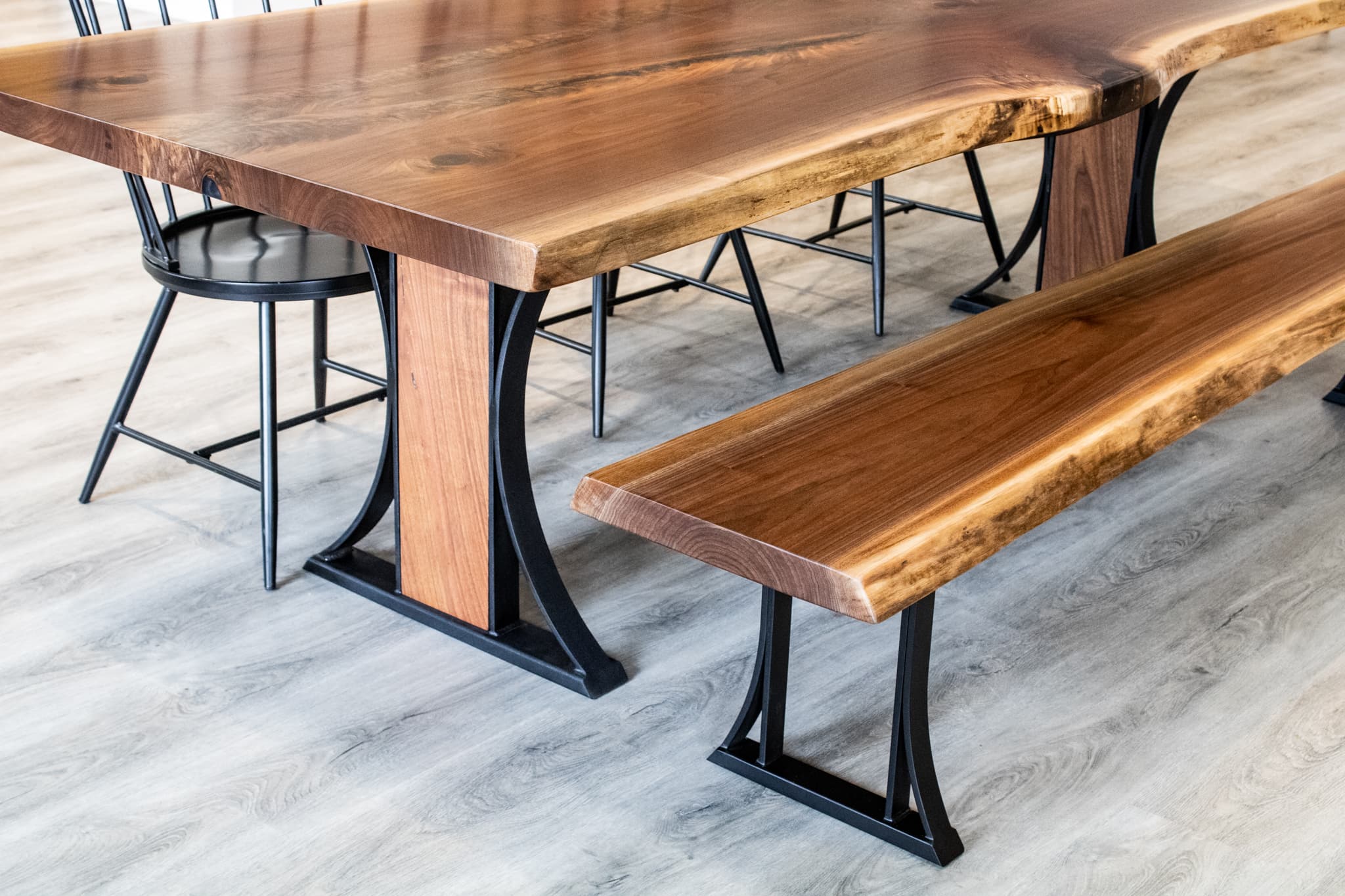 Stratford Live Edge<br>Walnut Dining Table – 8.5′ - thumbnail 9