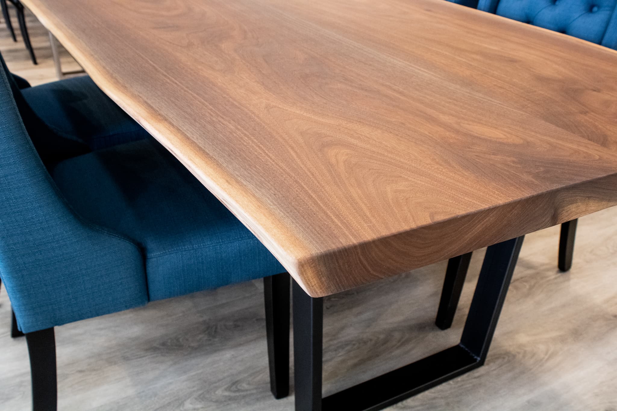 Blues Creek Live Edge<br>Walnut Dining Table – 7′ - thumbnail 8