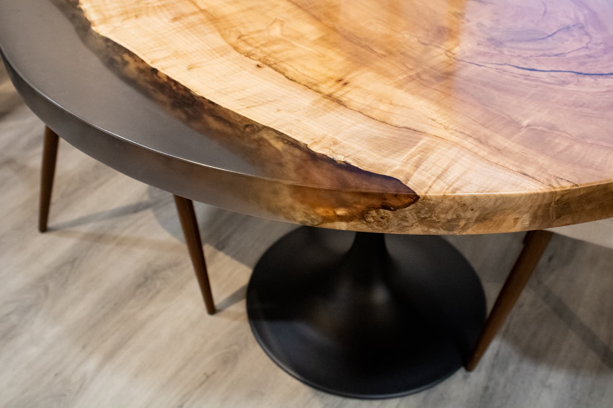 Round Maple Dining Table<br>Highbanks Series – 3.5′ - thumbnail 5