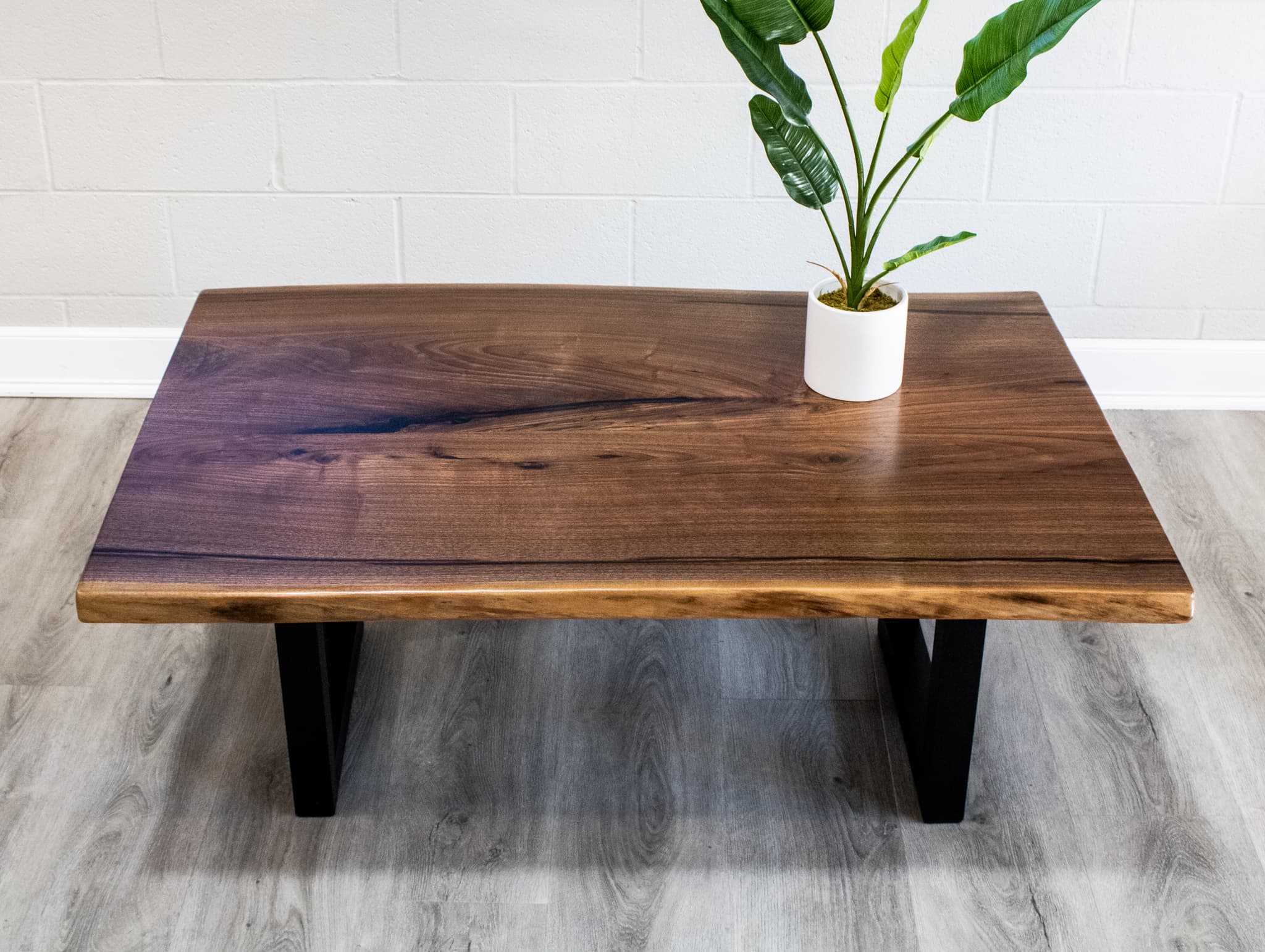 Arches<br>Walnut Coffee Table – 4′