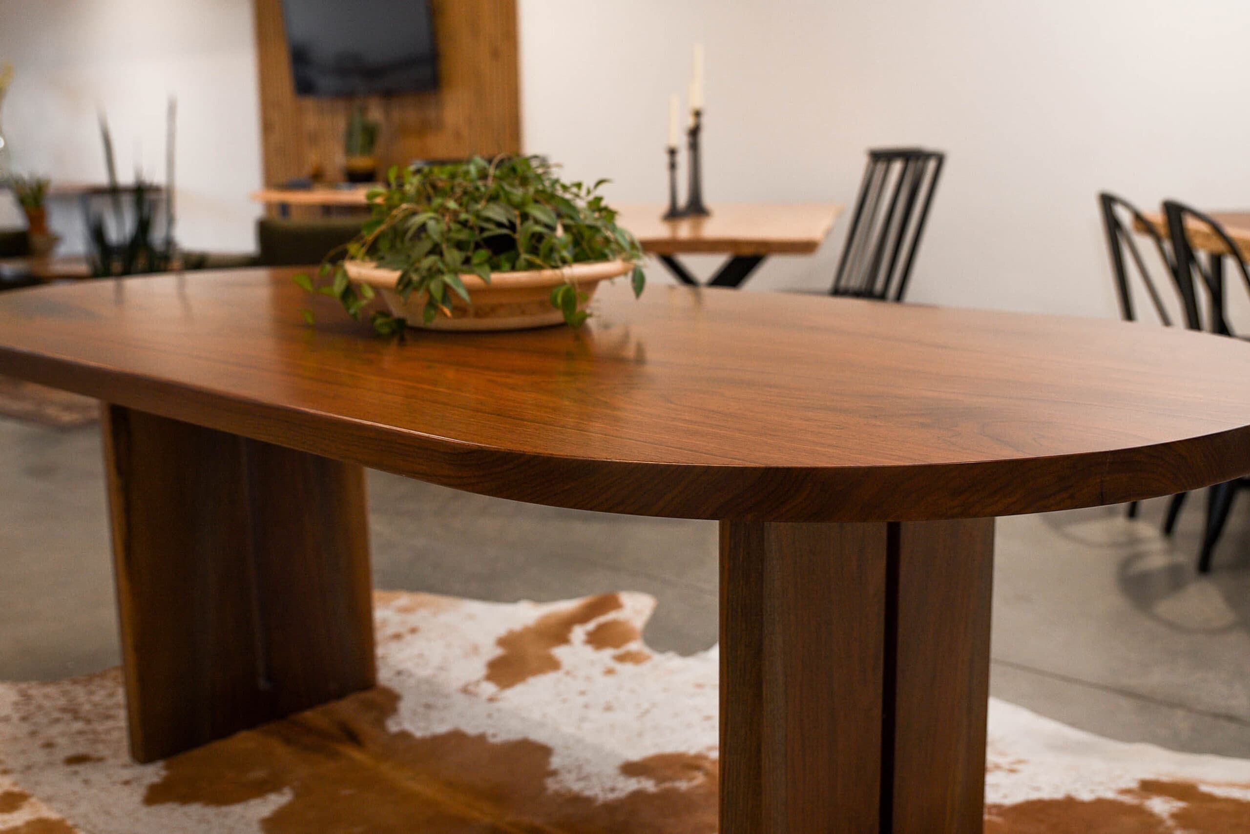 Oval Walnut Dining Table<br>Gallant Series – 6.5′ - thumbnail 2