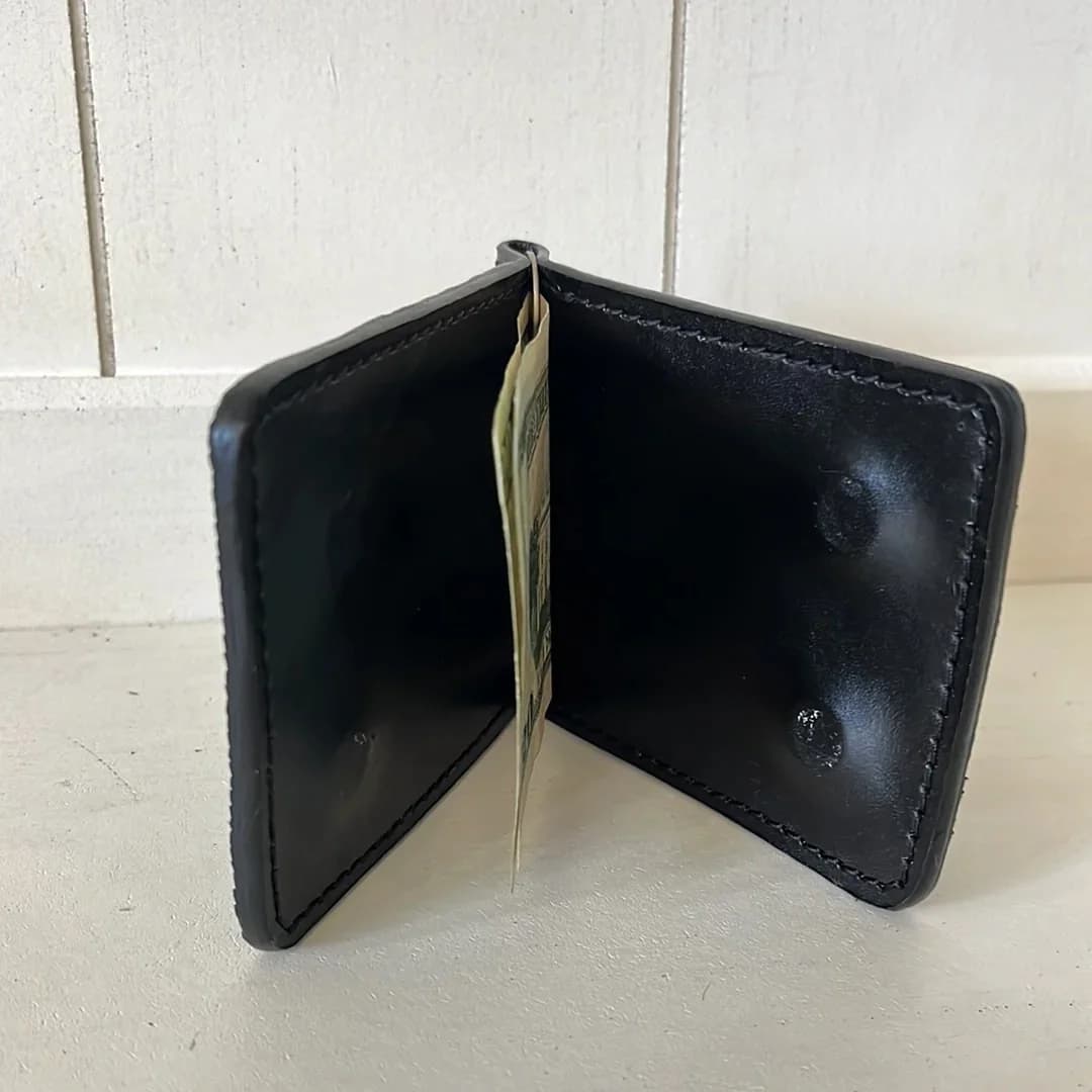 Iguana Spring Clip Wallet - thumbnail 2