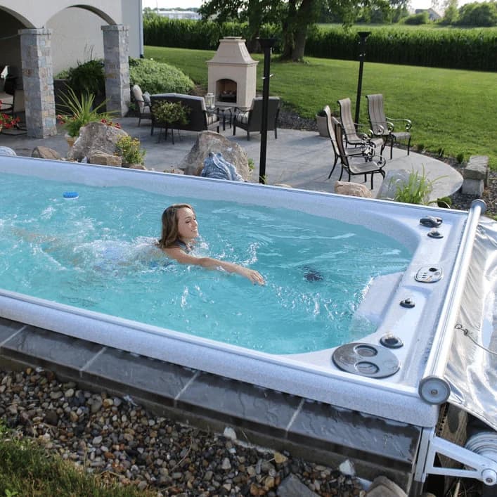 Royal Swim Spa - thumbnail 3