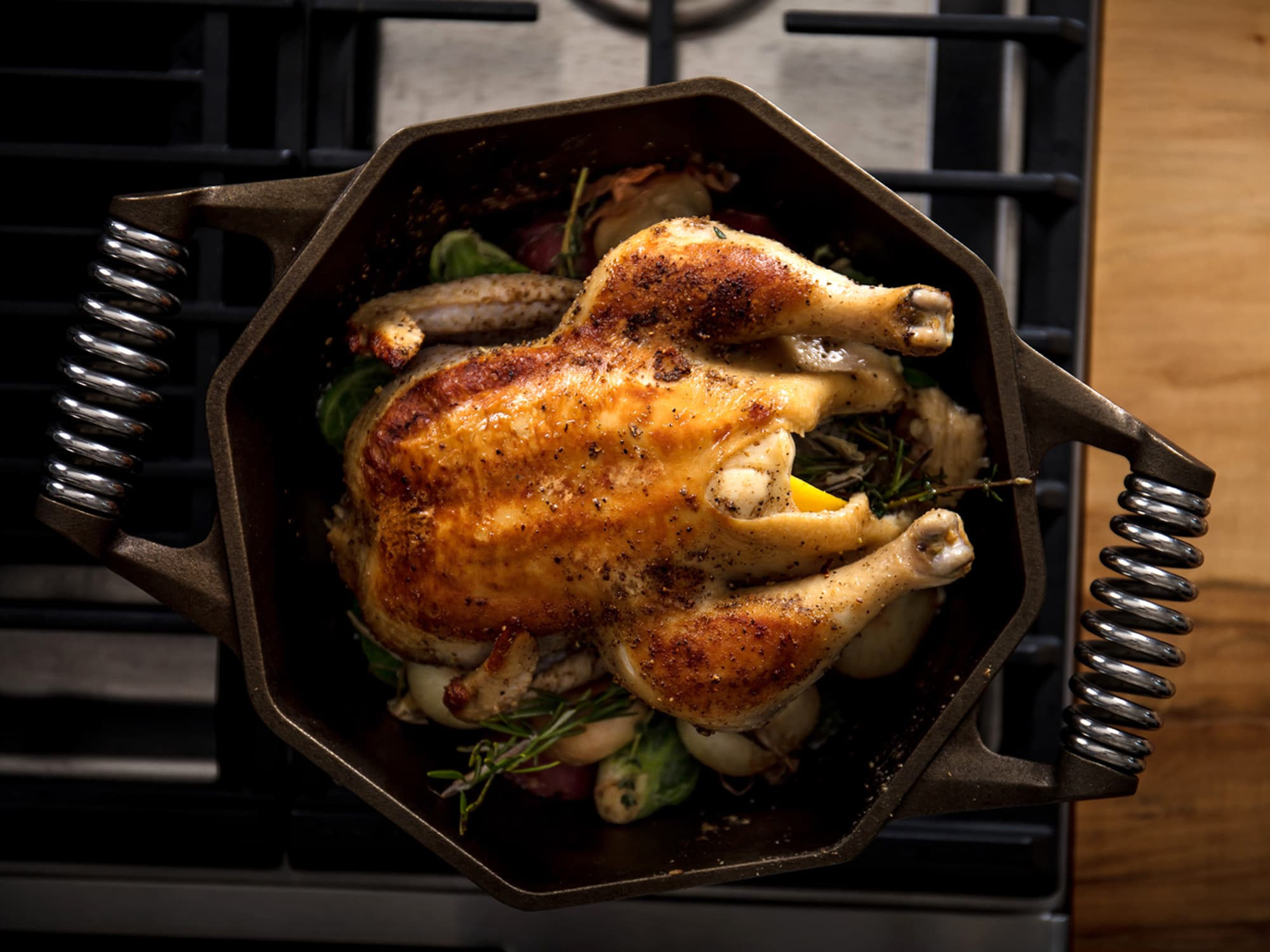 5qt Cast Iron Dutch Oven - thumbnail 2