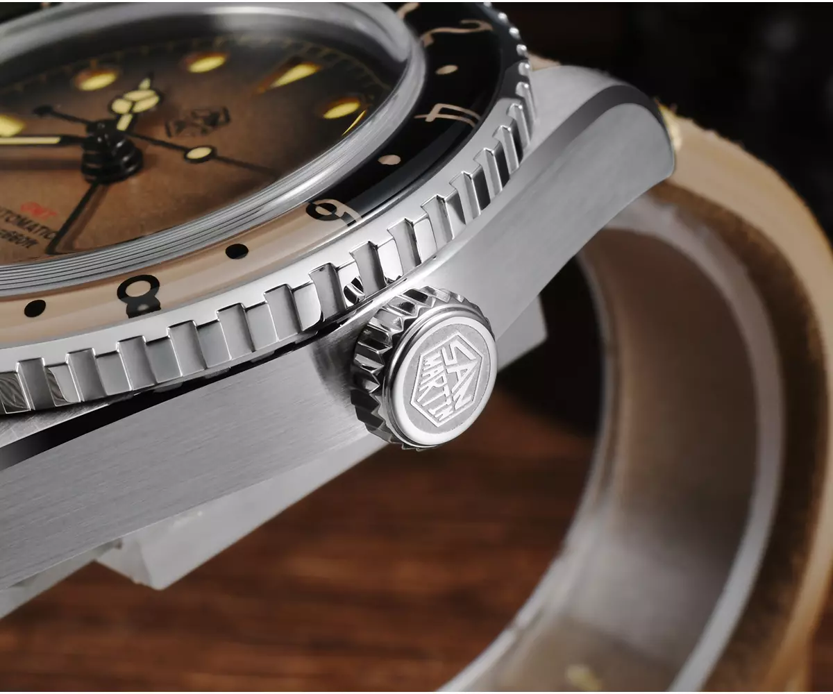 San Martin Watches New SN0134-G1 40mm NH34 Movement GMT Mechanical Watch C3 Lume Gradient Dial 200M Water Resistant - thumbnail 2