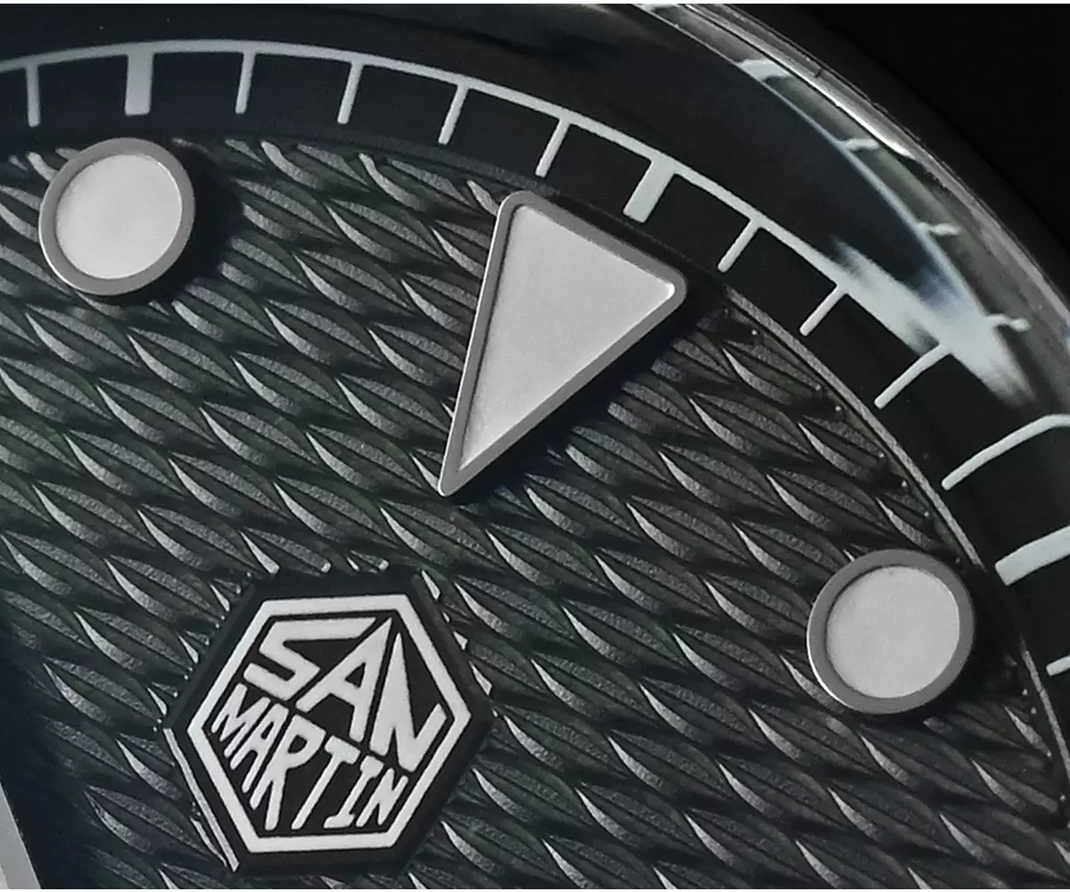 San Martin Watches New SN0151-GL-S 39mm Original Design Dive Watch Automatic Mechanical Miyota 90S5 Waterproof 200m wave texture MOP dial BGW-X1 Luminous with stainless steel bracelet - thumbnail 2