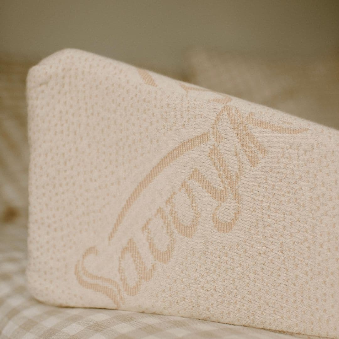 Wedge Pillow - thumbnail 3