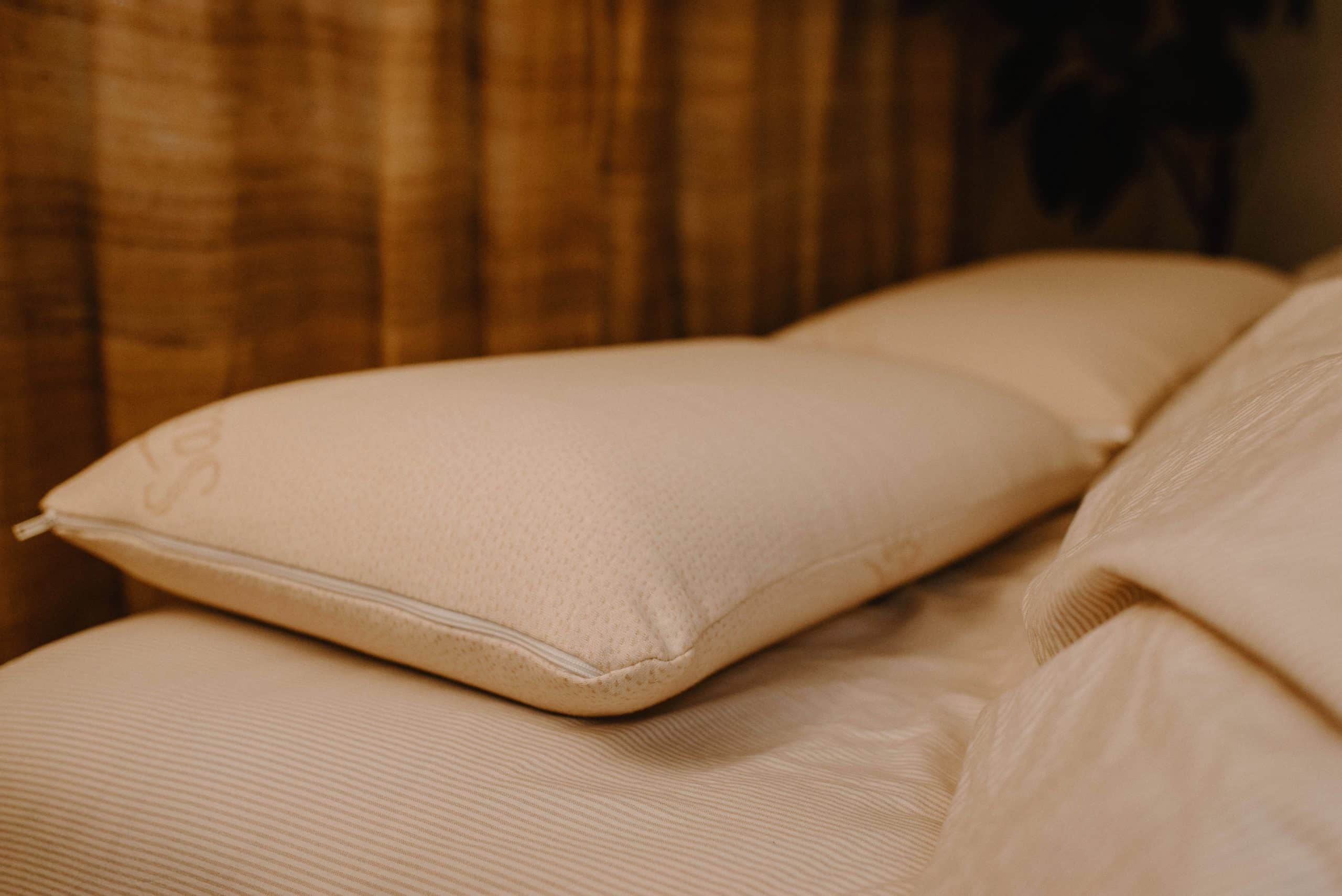 Natural Talalay Pillow - thumbnail 3