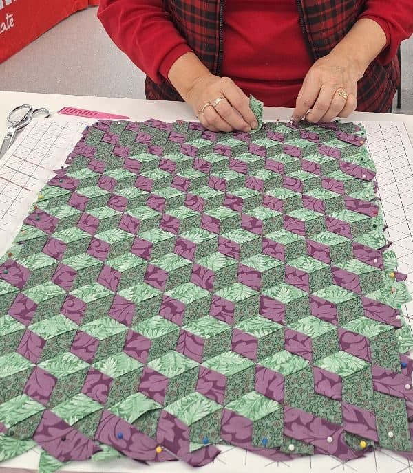MADISON – Fabric Weaving – Beginning Sep 21 10:15 AM – 4:45 PM - thumbnail 2