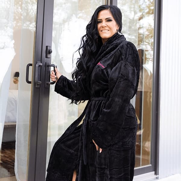 Mia Aesthetics Long Plush Robe – Black