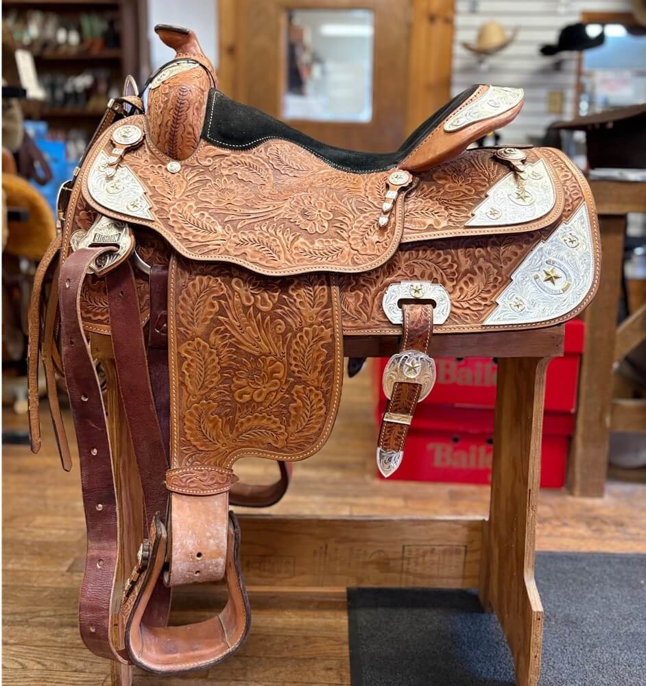Big Horn 16″ Used Show Saddle