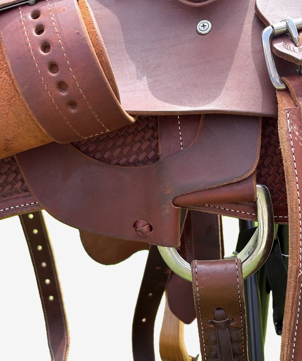 Silver Spur Custom 16″ Reining Saddle on Donn Leson Tree - thumbnail 3
