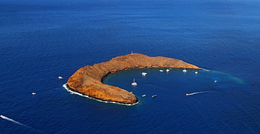 Maui Magic Molokini Snorkel - thumbnail 2