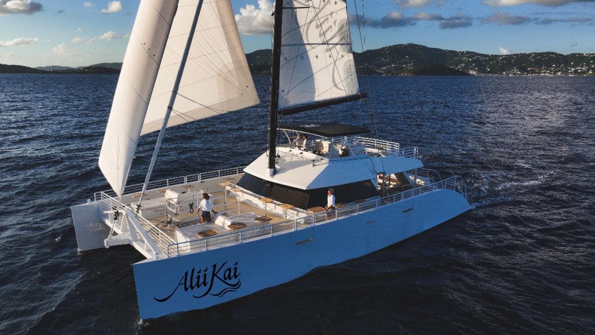 Ali’i Kai Royal Sunset Dinner Sail