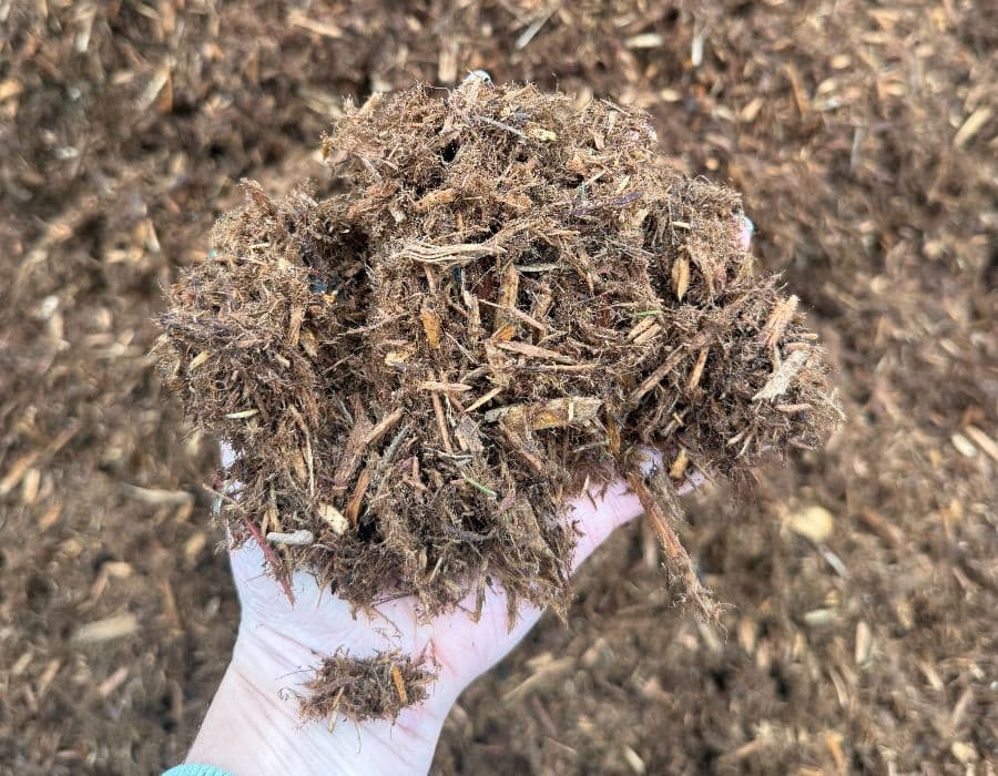 Natural Cedar Mulch - thumbnail 2