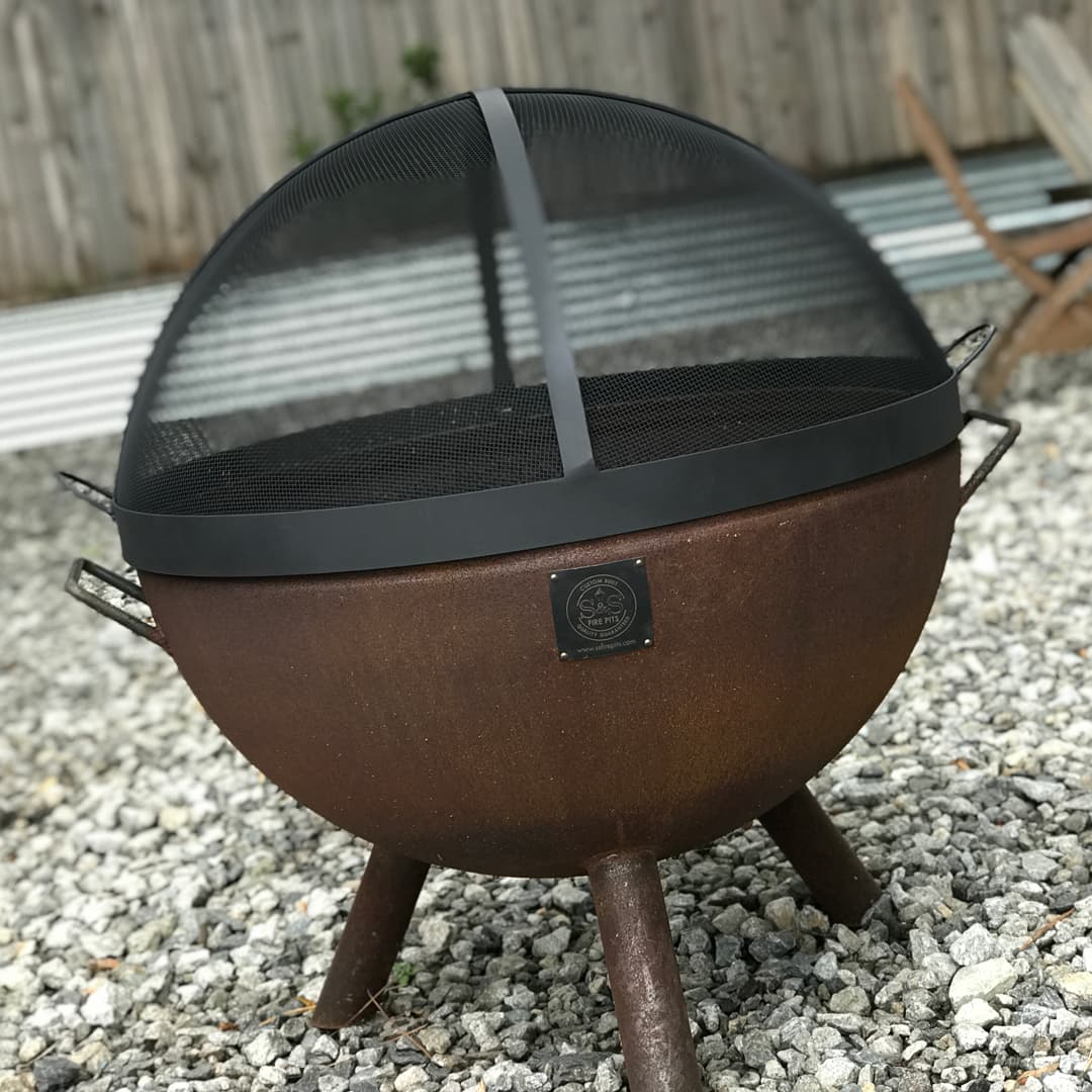 30″ Dome Lift Off Fire Pit Screen – Stainless Steel - thumbnail 3